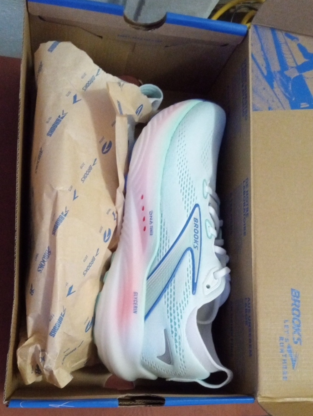Brooks Glycerin 22 Womens 8.5 Medium NIB  running shoes